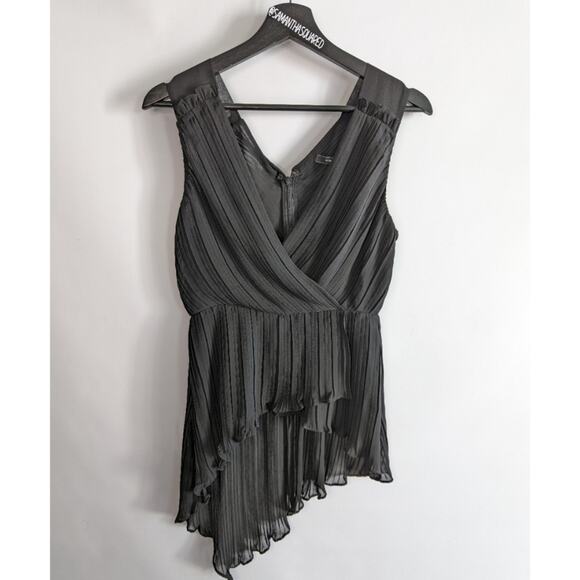 BCBG MaxAzria Pleated V Neck Flowy Asymmetrical Black Boho Blouse XXS - Picture 1 of 5